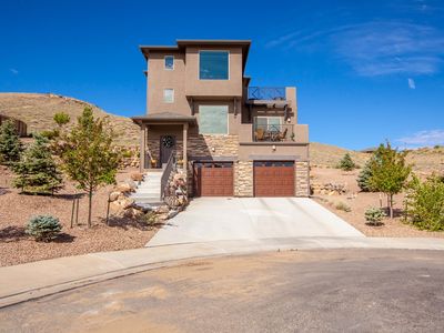 207 Secret Canyon Ct