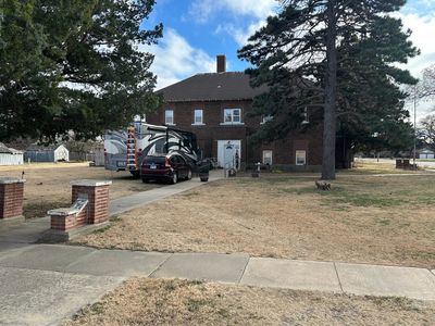 412 Main St