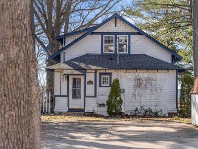 562 Cherry Grove Dr