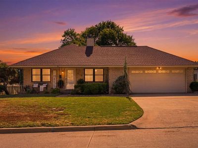 416 NW Woodland Dr
