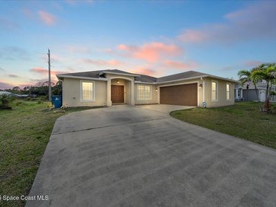 386 Sarah Rd SW