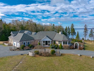 98 Birdsong Lane