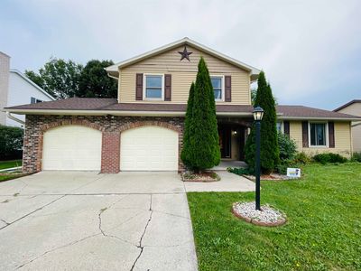 2565 Carmel Ln