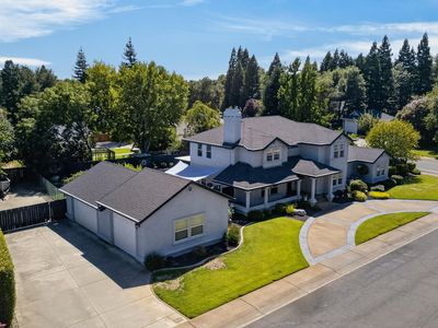 2359 El Vista St