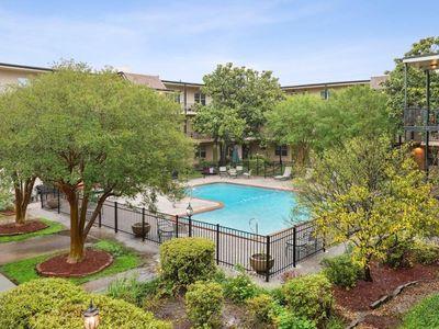 2732 Whitney Pl APT 311