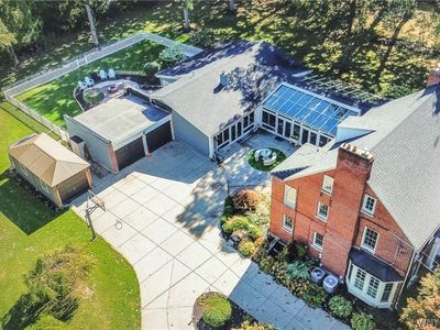 5079 Forest Rd
