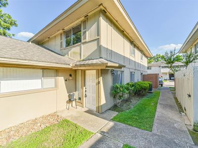 5634 Birchmont Dr #22