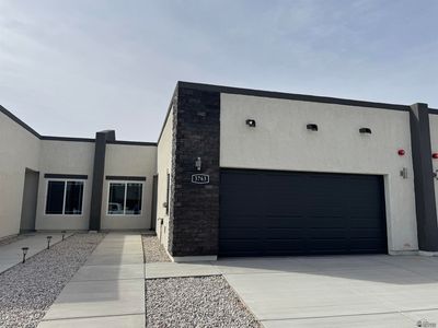3728 E Santa Palmira St