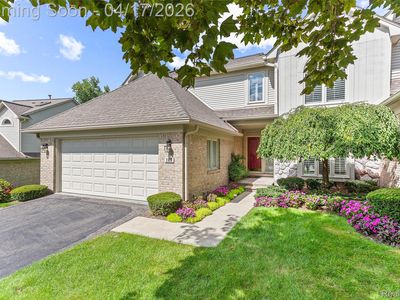 109 Hampton Ct #17