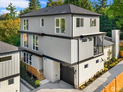 2030 NE 123rd Street