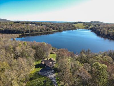 35 Duck Harbor Rd