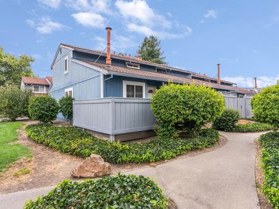5044 Country Club Drive