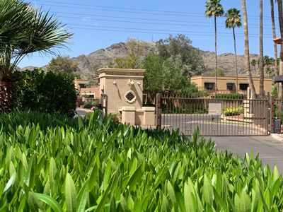 10410 N CAVE CREEK Road #2100