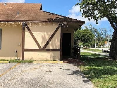 Property at 800 SW 9TH Street, Hallandale Beach, FL