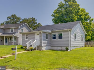 215 Glider Dr