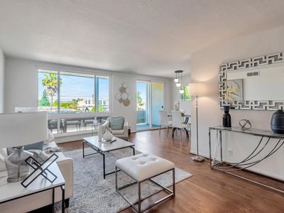 1700 San Carlos Ave APT 206