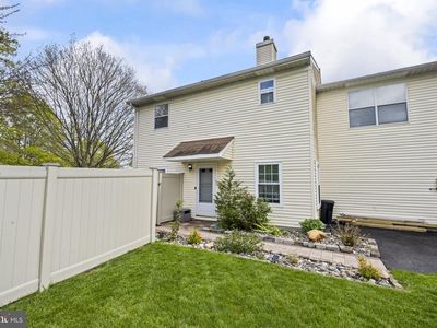 Property at 33 Spyglass Ct, East Windsor, NJ