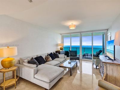 19111 Collins Ave APT 2703