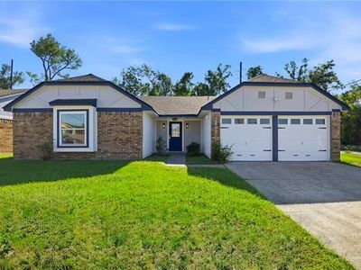 2800 English Colony Dr