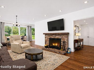 411 Heritage Village #B