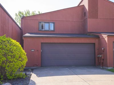 32769 Willowbrook Ln
