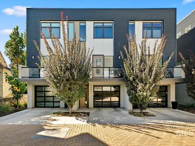 3509 N Waterhouse Ln