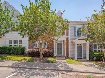 410 Walnut Woods Dr