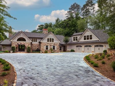 2481 Linger Longer Dr