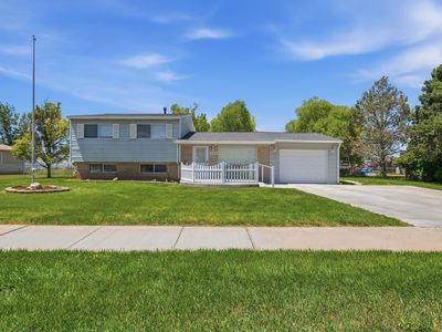 1146 S Century Dr