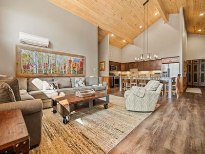 235 Skimobile Road #1404