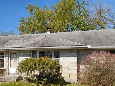 1 Crestwood Avenue