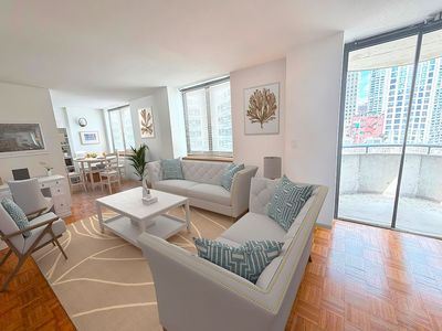 224 E 52nd St APT 20