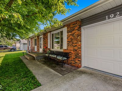 1921 Lockerbie Dr