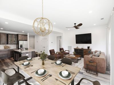 221 Crown Gardens Ct
