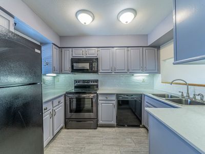2733 Silver Creek Dr APT 205