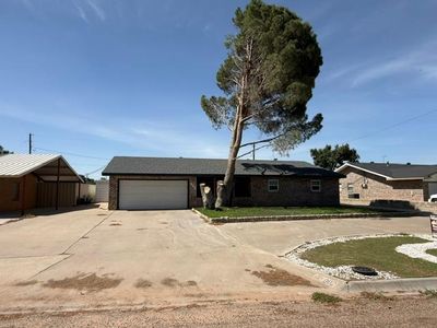 Property at 902 E Tascosa Ave, Kermit, TX