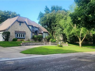 901 W 125th Ter