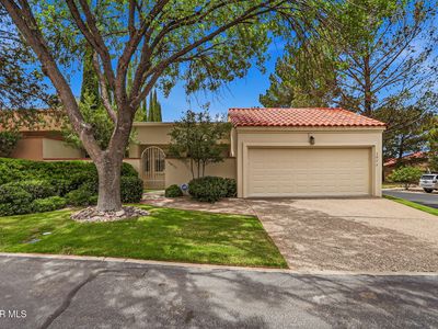 1077 Los Jardines Cir