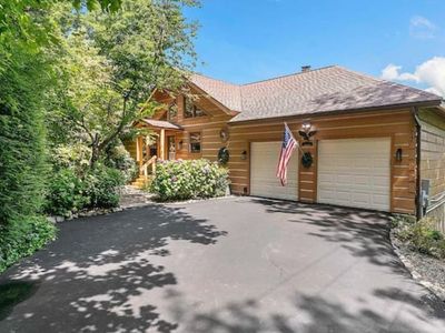 449 Lucerne Way