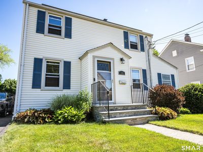 346 Woodstock Avenue