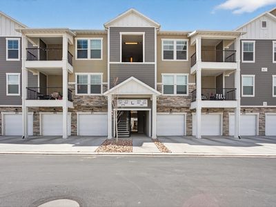 461 N 325 W