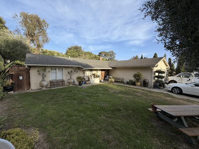 920 Flora Vista Dr