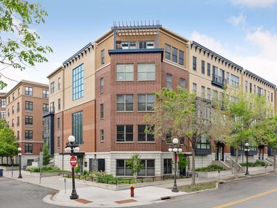 209 8th St E APT 109