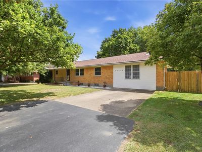 5668 Bellefontaine Rd