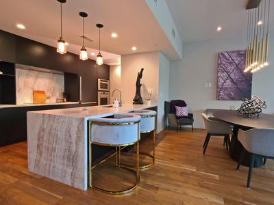 5455 E LINCOLN Drive #1004