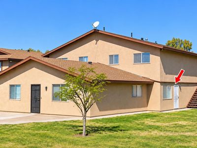 1235 W 20th Pl