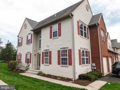 101 Farrington Ct