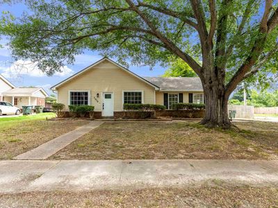 7078 Tulip Trail Dr