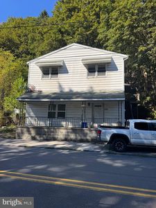 304 E Mahanoy Ave