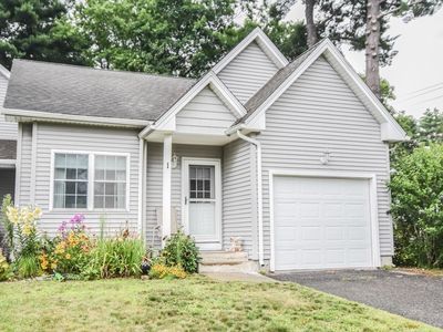 1 Ains Manor Rd #1